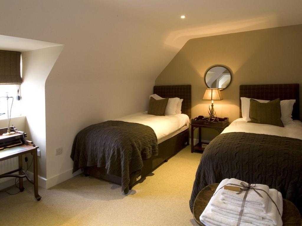 The Percy Arms Hotel Guildford Exterior photo