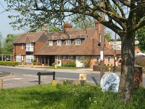 The Percy Arms Hotel Guildford Exterior photo